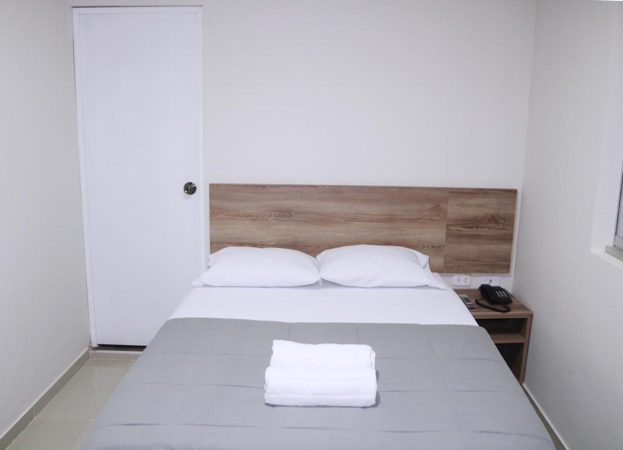 Hotel Kusnaya Piura Extérieur photo