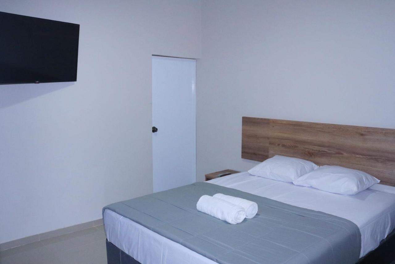 Hotel Kusnaya Piura Extérieur photo