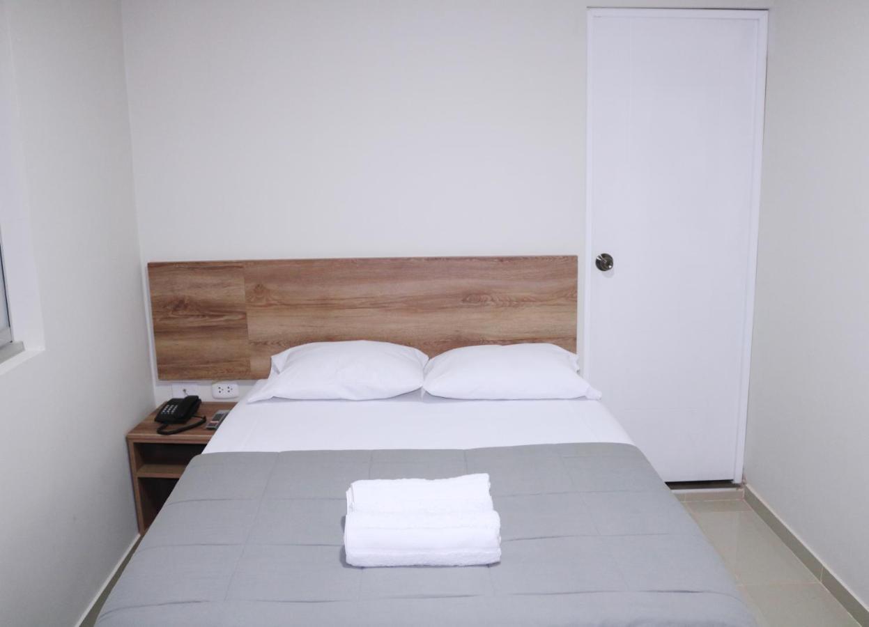 Hotel Kusnaya Piura Extérieur photo